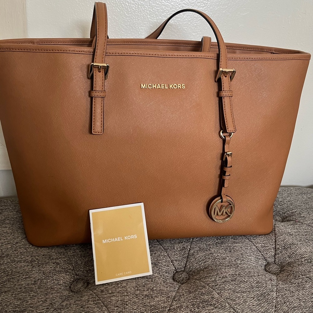 Brown MK Tote 👜